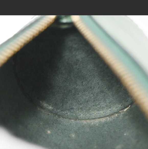 RARE Authentic Louis Vuitton Green Epi Mini Papillon Pouch handbag - Picture 13 of 17